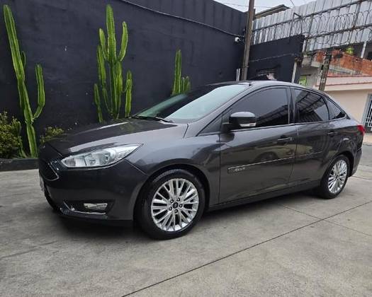 FORD FOCUS 2.0 SE FASTBACK 16V FLEX 4P POWERSHIFT